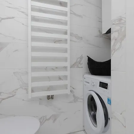 Apartment Elegant 1-bedroom 3city By Renters